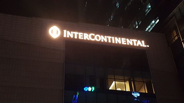MaxB cung cấp biển bảng, chữ cho khách sạn Intercontinential