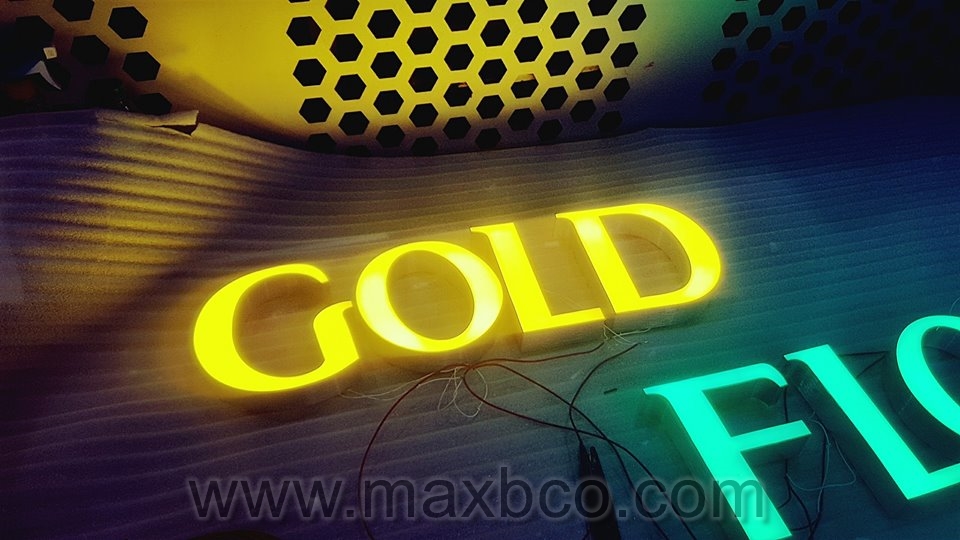 Chữ nổi mica đèn led đẹp
