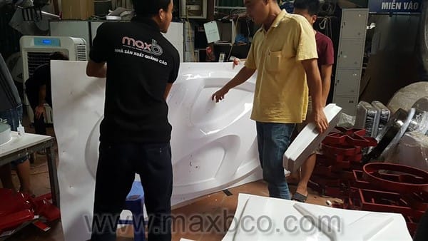 làm biển quảng cáo